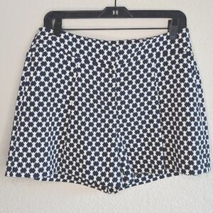 Ann Taylor Pleated Shorts Size 4 Geometric Print Navy White Pockets